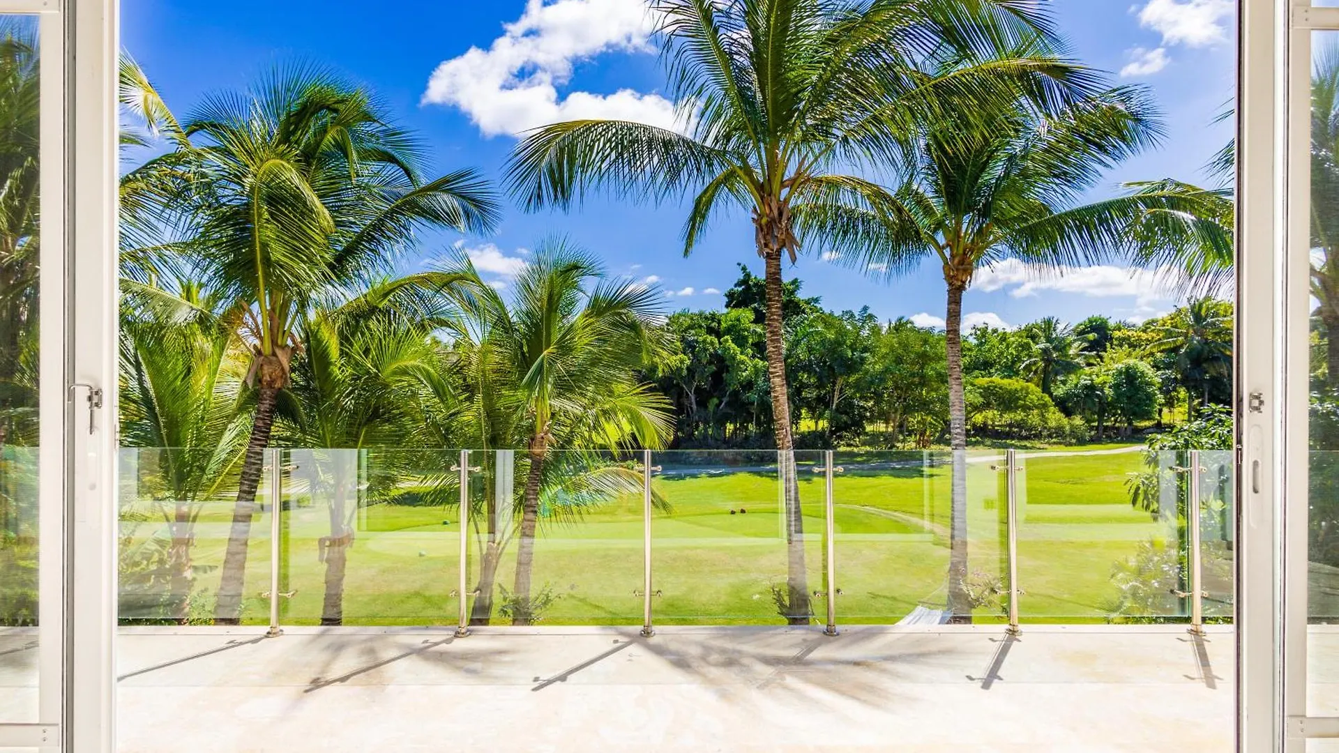 Luxury Rentals In Punta Cana - Exclusive Waterfall Villa With Private Pool, Bbq, Maid, Golf 0*,  Den Dominikanske Republik