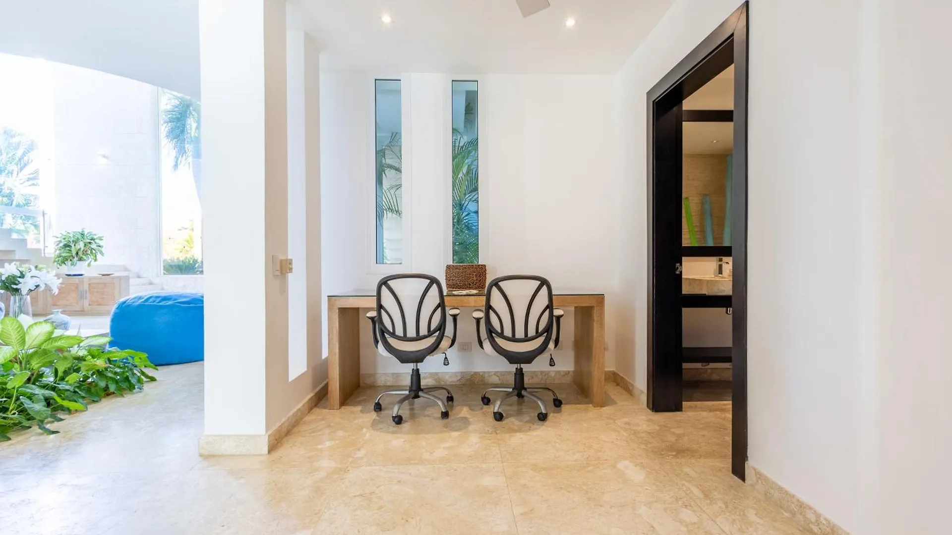 Luxury Rentals In Punta Cana - Exclusive Waterfall Villa With Private Pool, Bbq, Maid, Golf 0*,  Den Dominikanske Republik