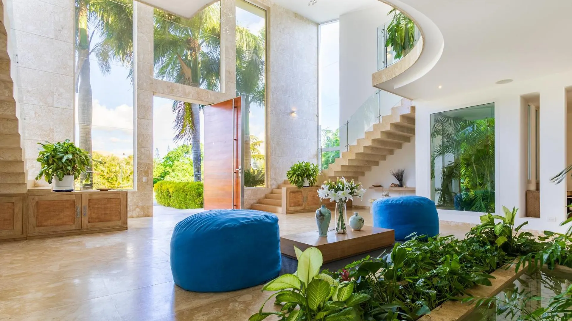 Luxury Rentals In Punta Cana - Exclusive Waterfall Villa With Private Pool, Bbq, Maid, Golf Den Dominikanske Republik