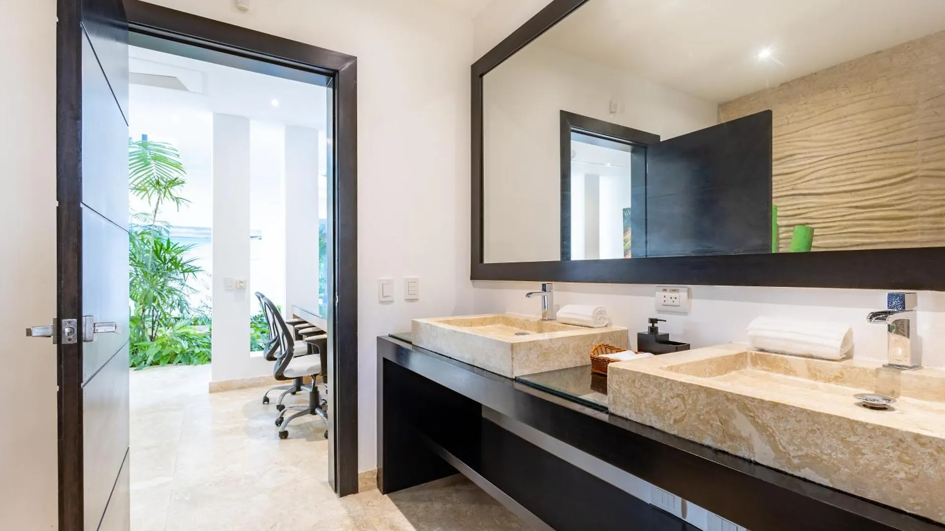 Luxury Rentals In Punta Cana - Exclusive Waterfall Villa With Private Pool, Bbq, Maid, Golf Den Dominikanske Republik